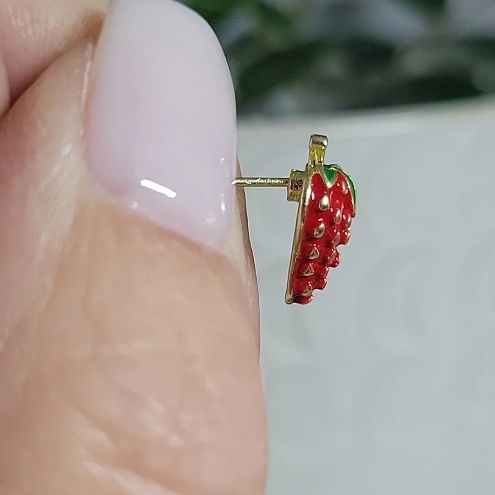 Strawberry Stud Earrings, 925 posts - Picture 5 of 5